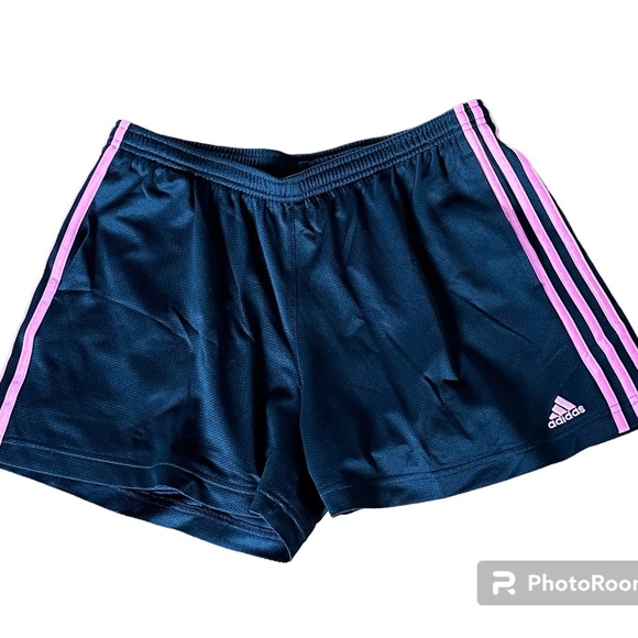 Adidas women’s athletic shorts with pockets Black with Pink stripes size L - Picture 8 of 9